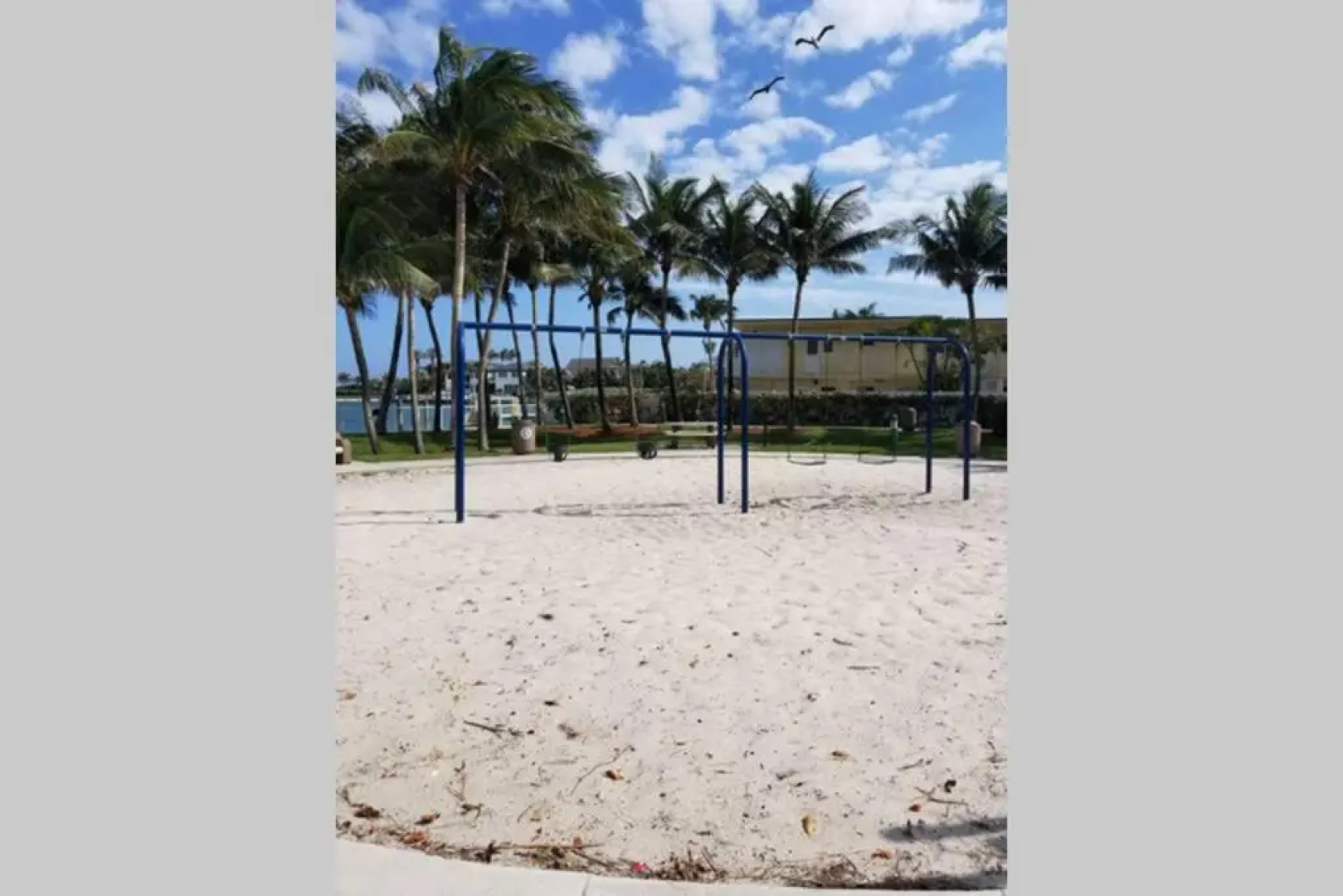 3220 NE 15th st. Unit 2