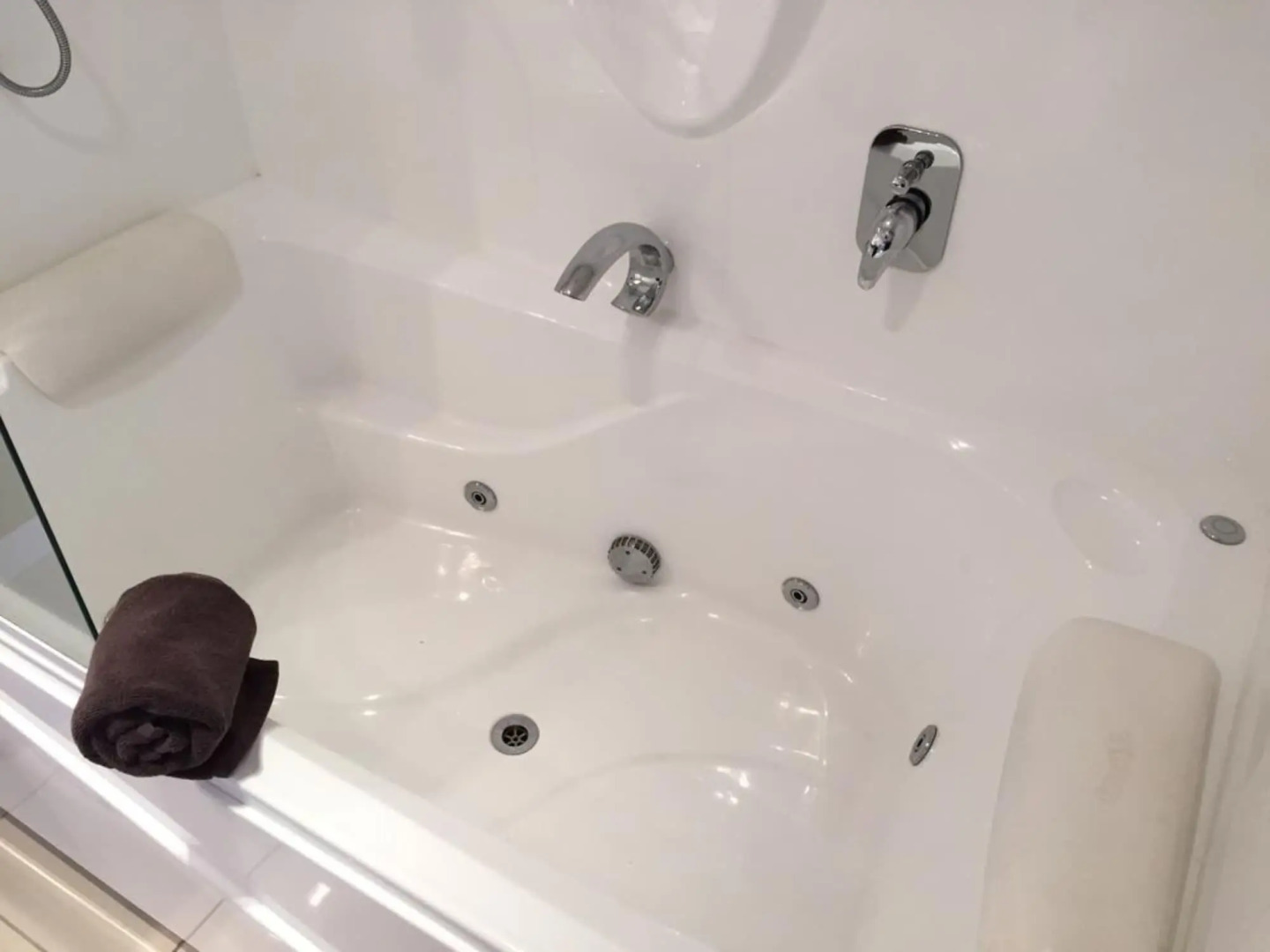 Clear Ridge Apartments