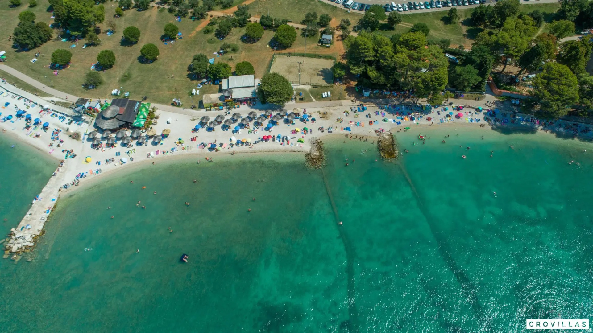 Happy in Fazana with 5 bedrooms and 1 bathrooms