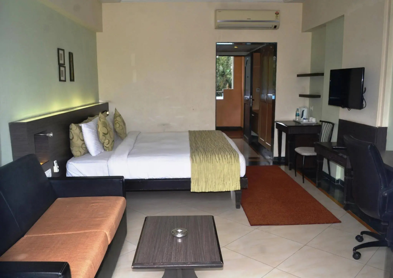 United 21 Retreat, Lonavala