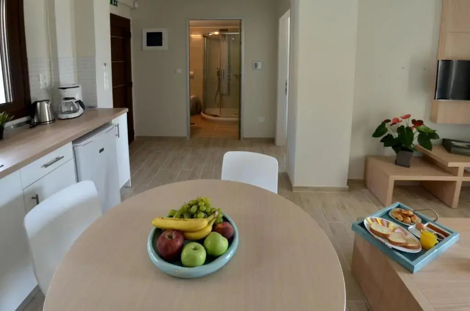 Hatzoudis Luxury Suites