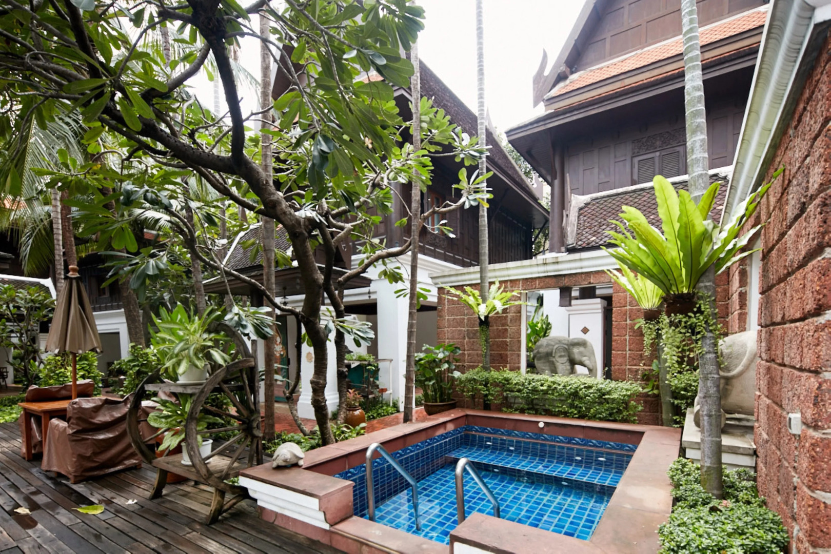 The Davis Bangkok Hotel