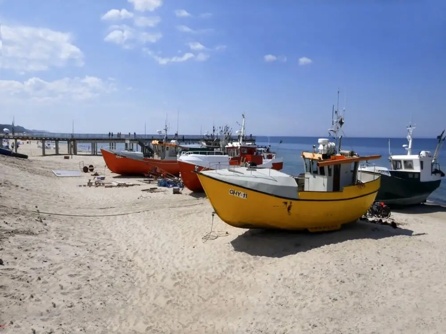 Detached holiday cottages located 200 m from the sea in a seaside village