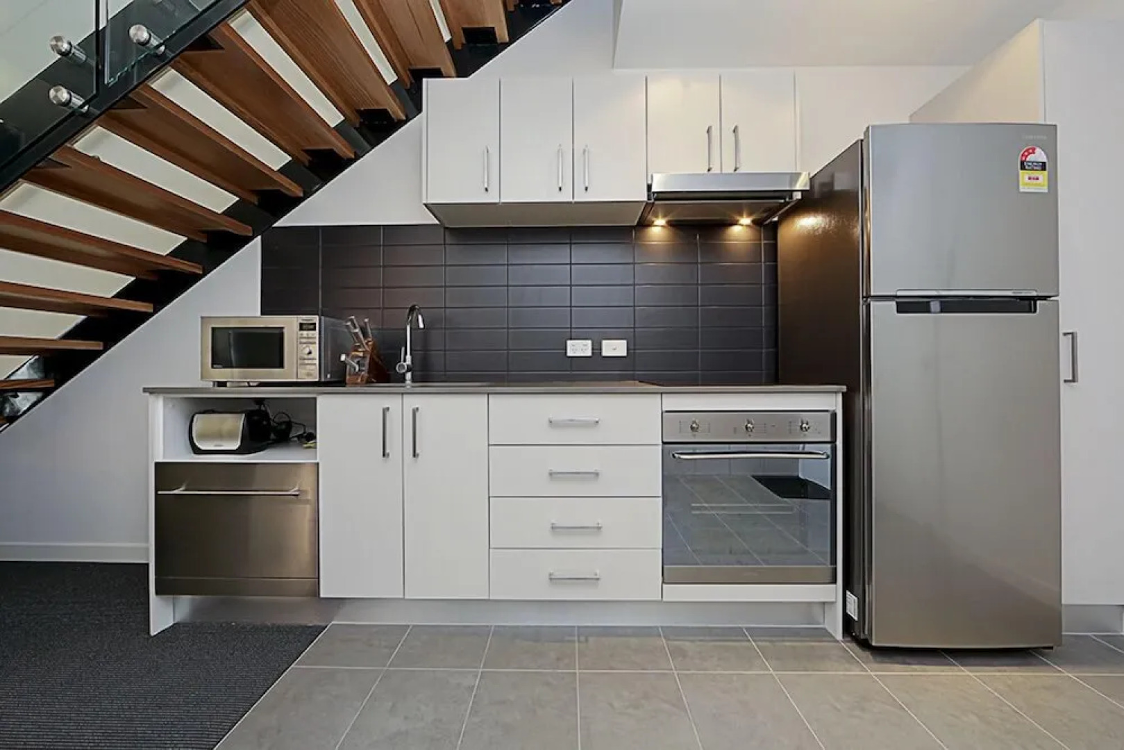 Accommodate Canberra - Mode