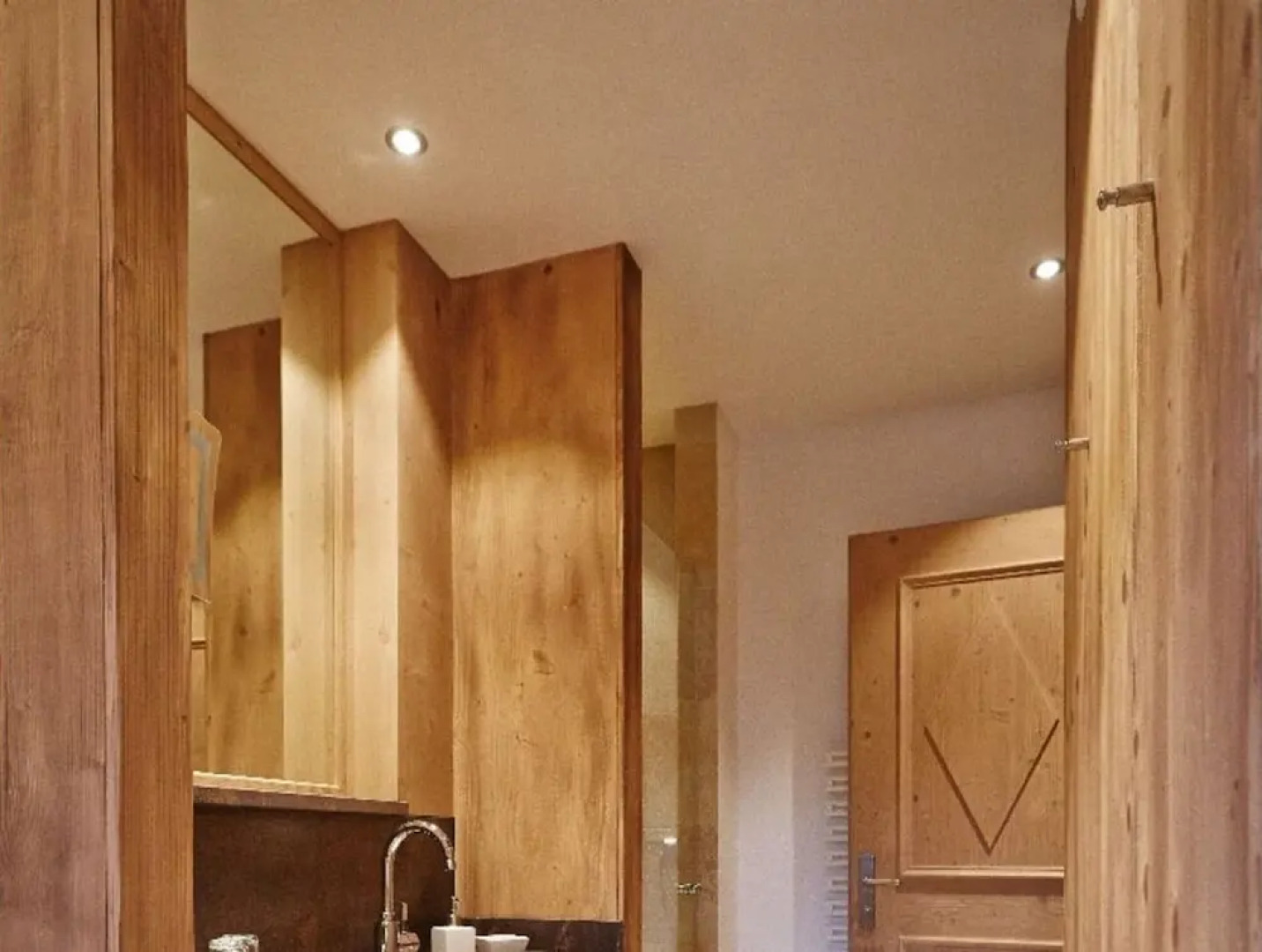 Suite Birch Modern Retreat