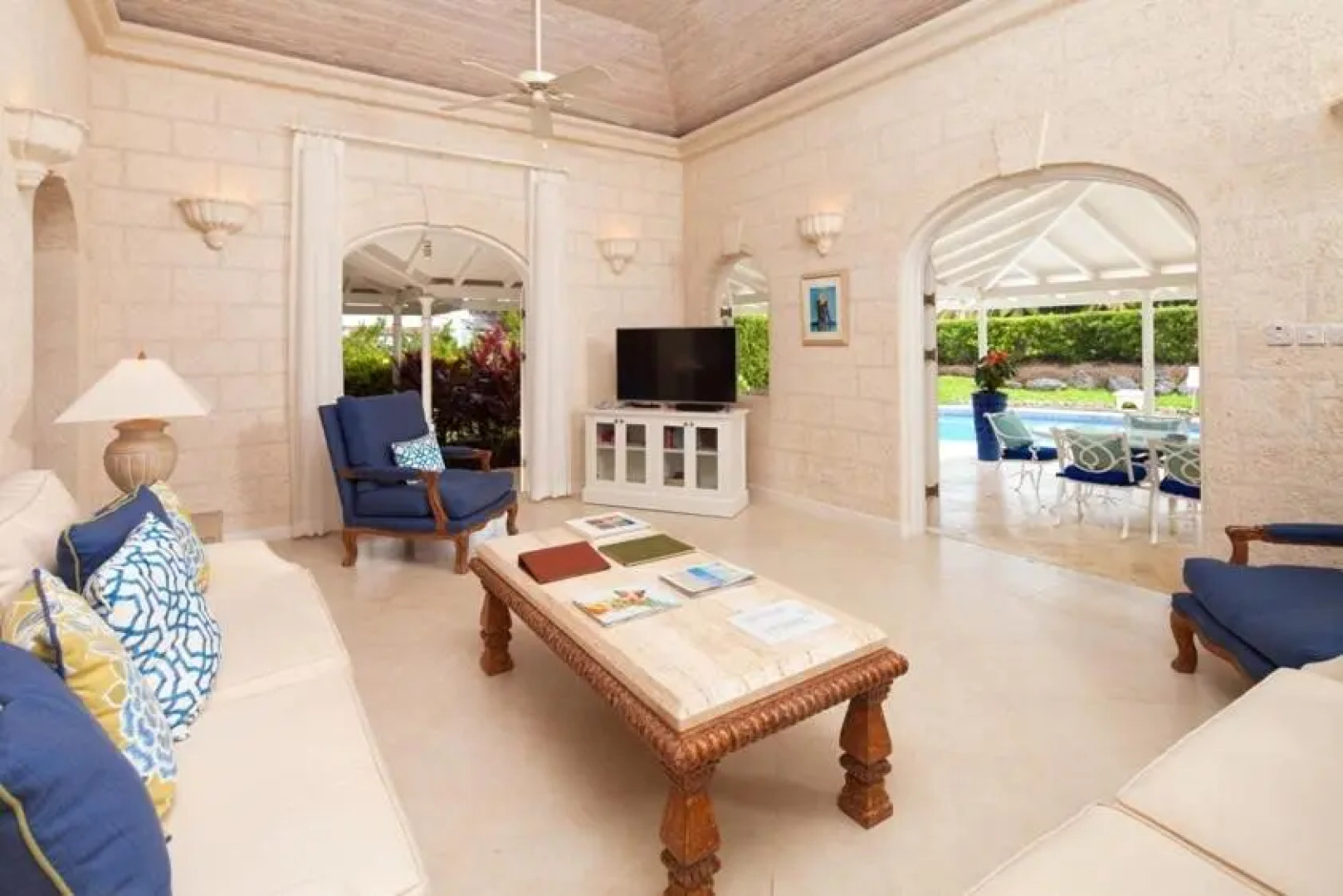 Coconut Grove 8 Luxury Villa by Island Villas