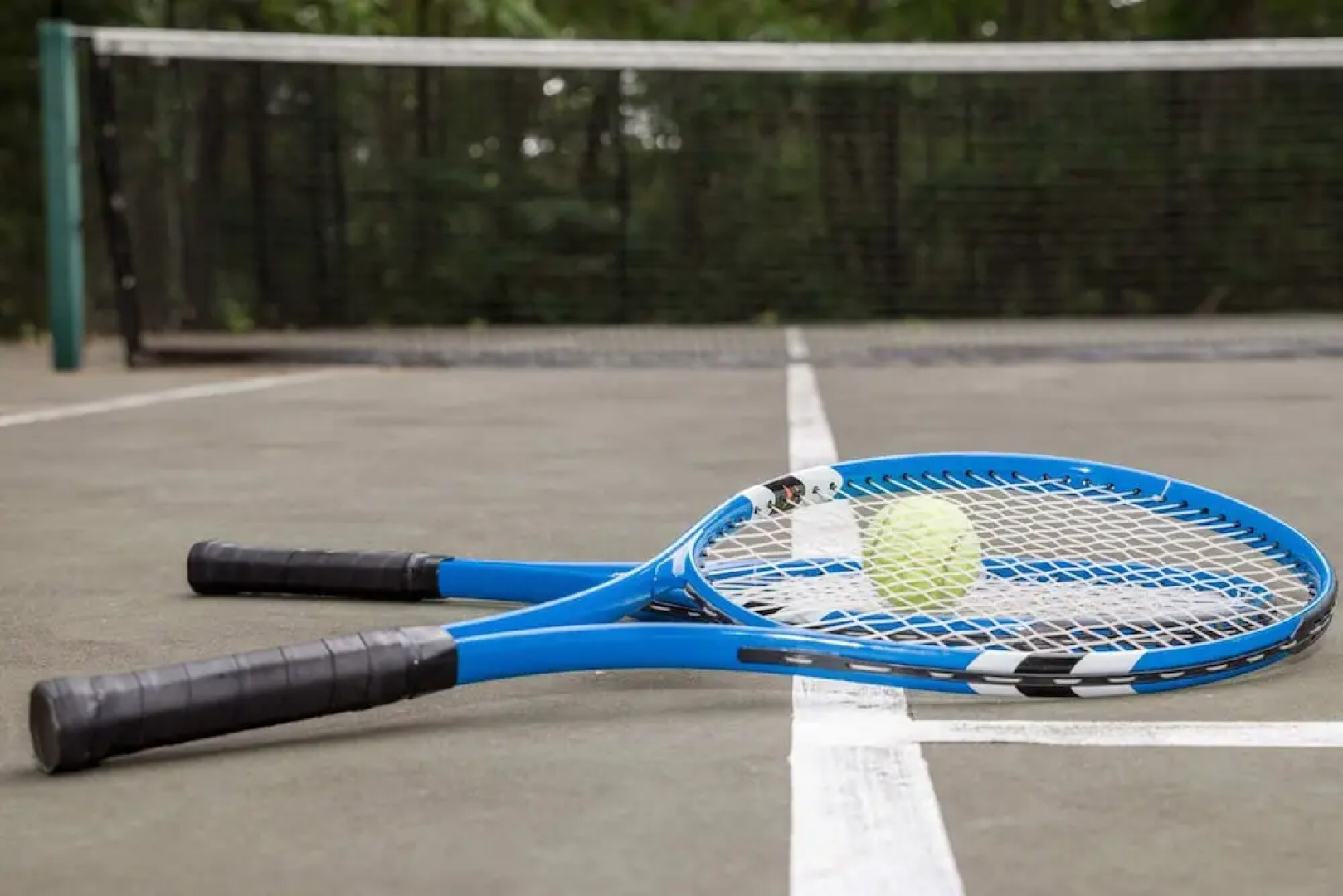 Meadowood Manor by Rovetravel Heated Pool