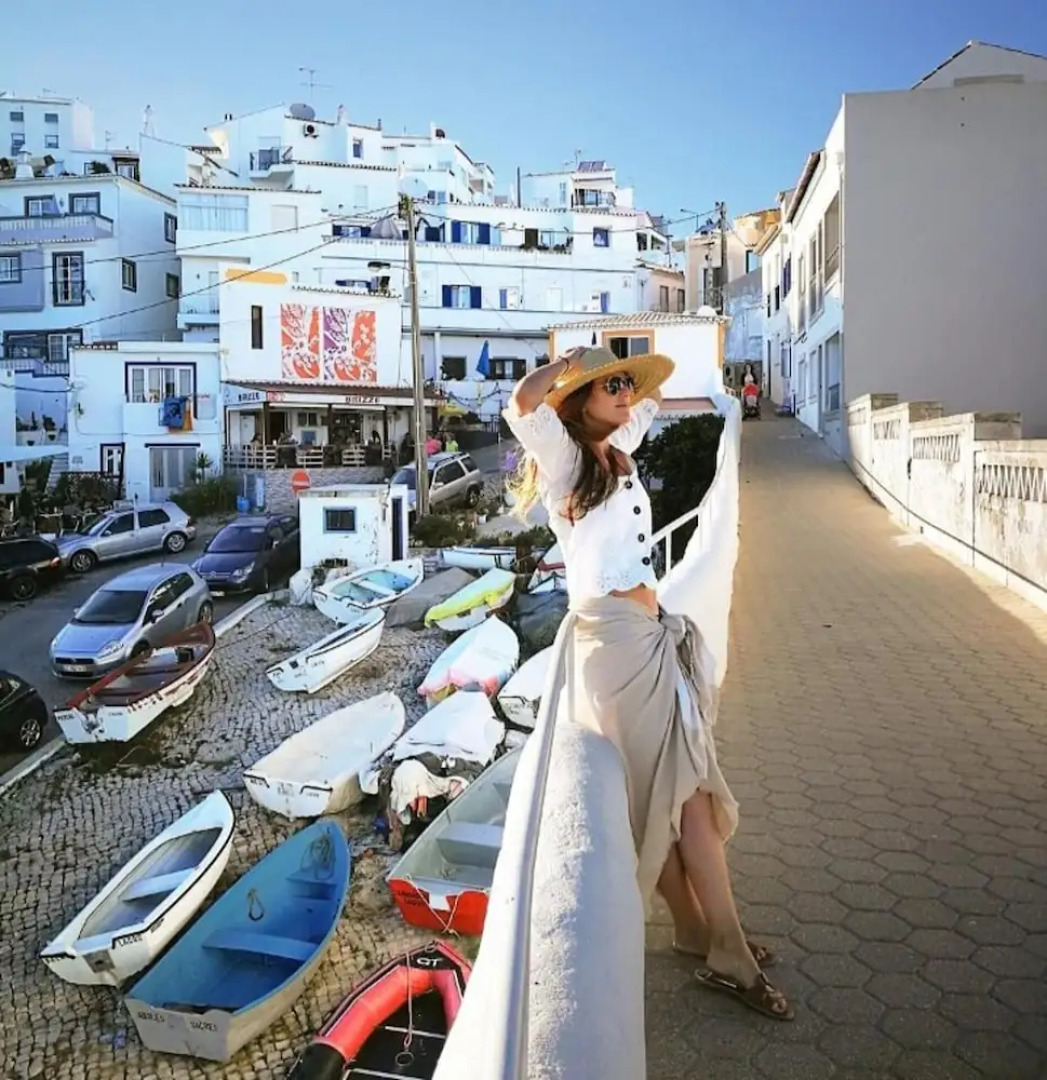 Studio Free Parking 300m Walking to Beach Burgau