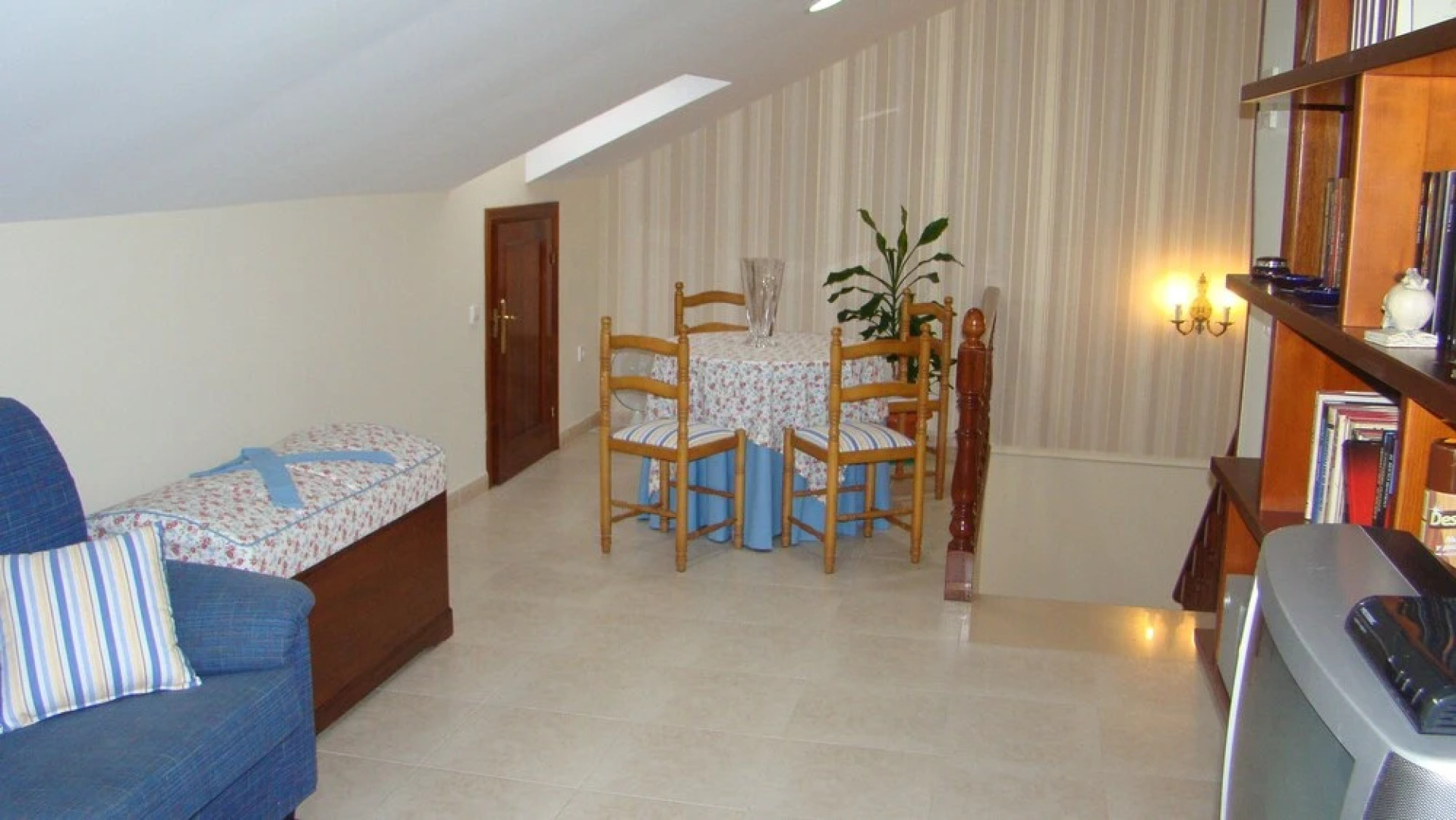 A Coruna 102813 5 Bedroom Holiday home By Mo Rentals