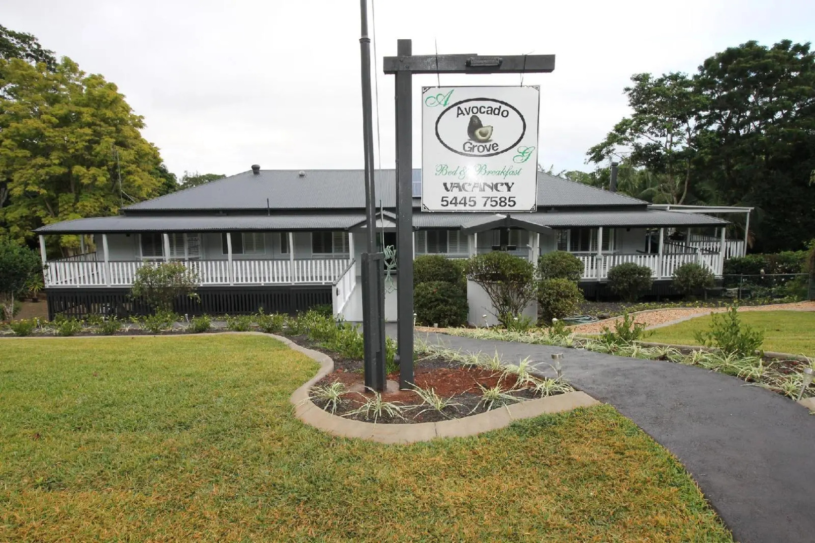 Avocado Grove Bed and Breakfast