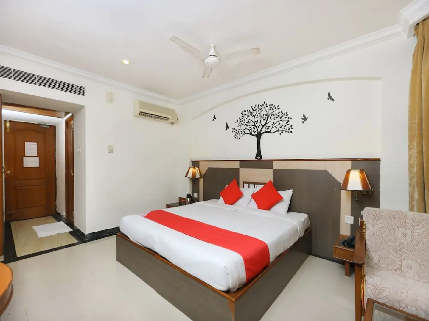 OYO 1081 Hotel Sindhu International