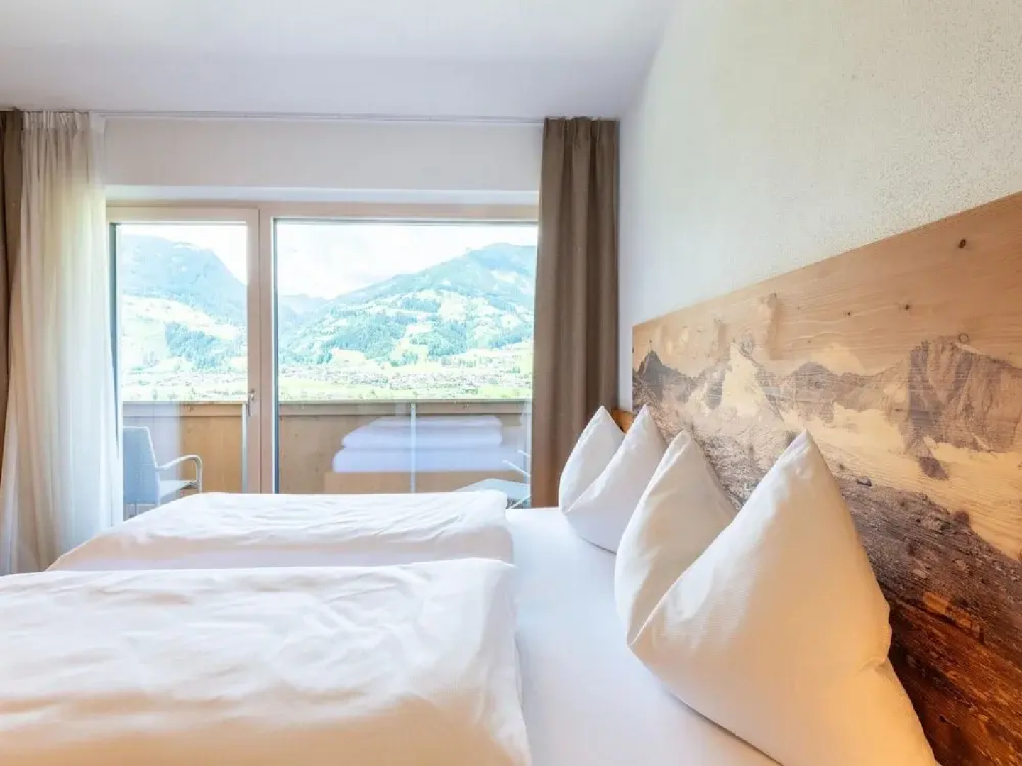 Beautiful Flat in Hart With Fitness Room