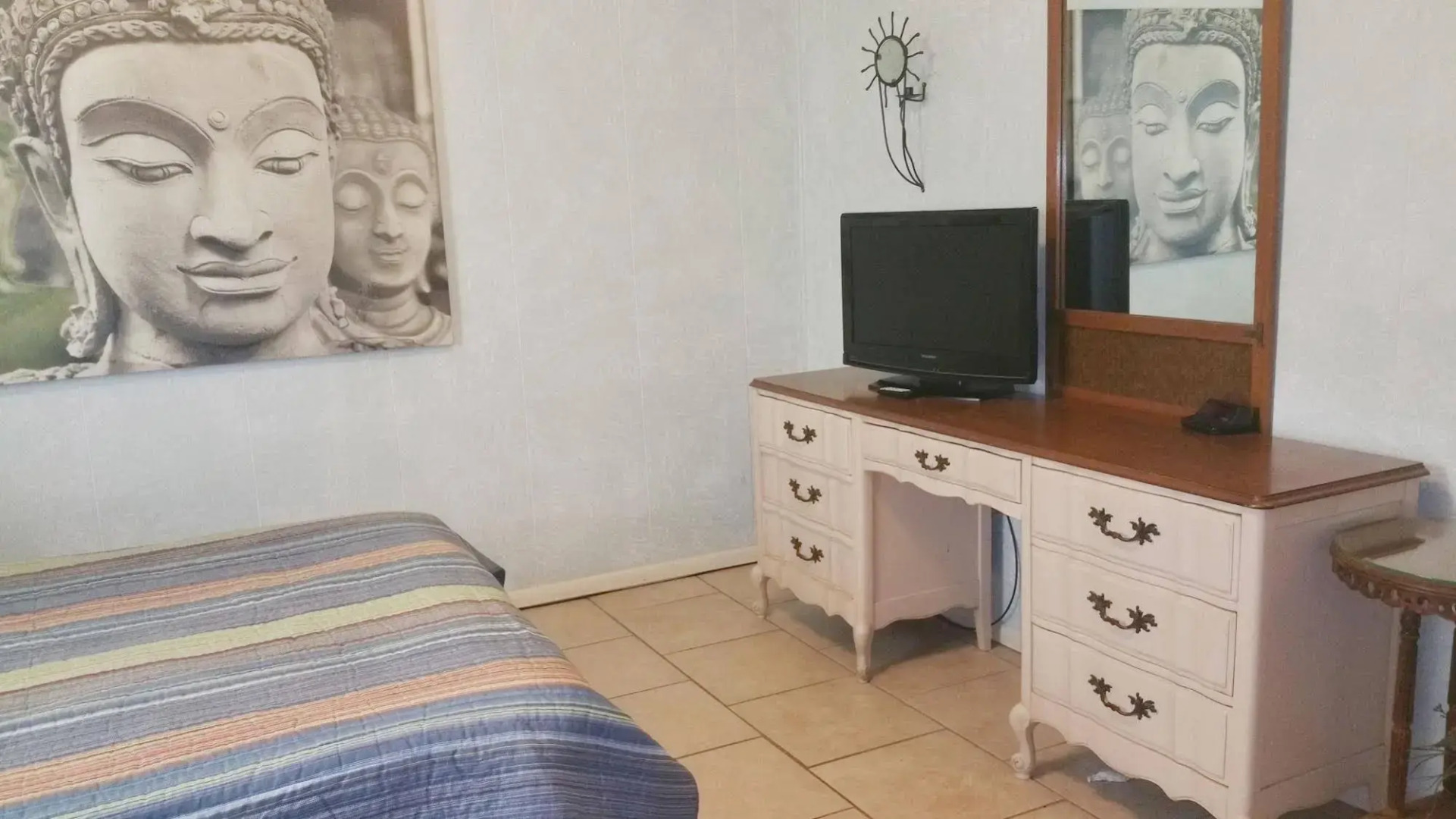 Friendly Native Beach Resort