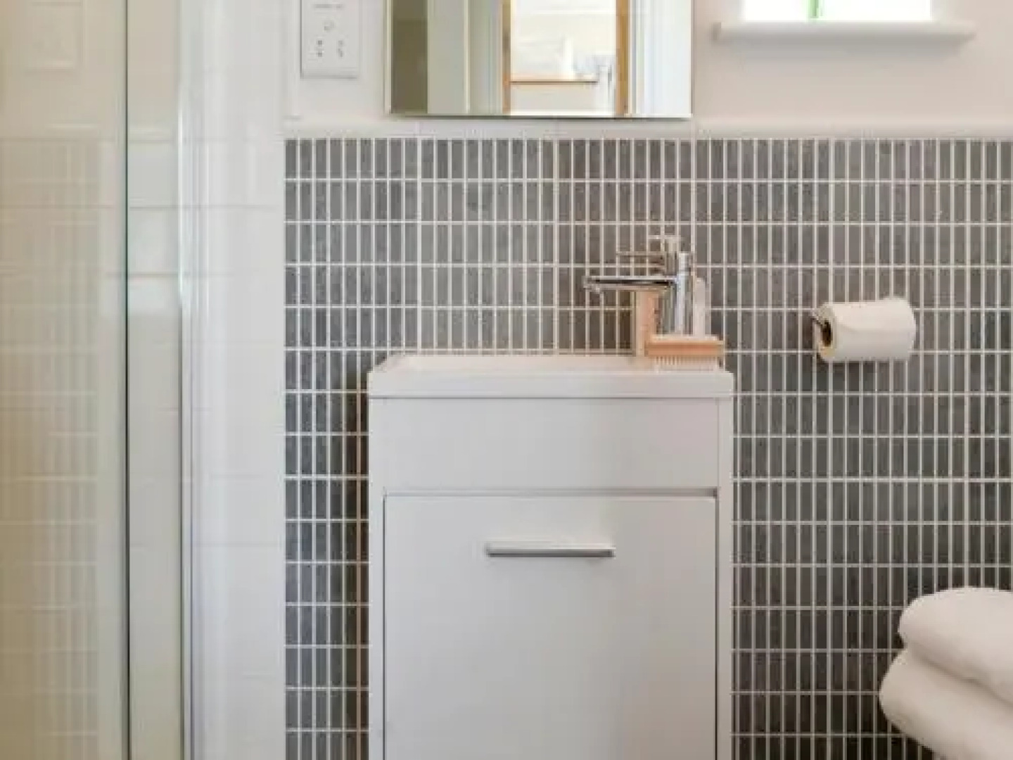 Cinnamon Teal Cottage