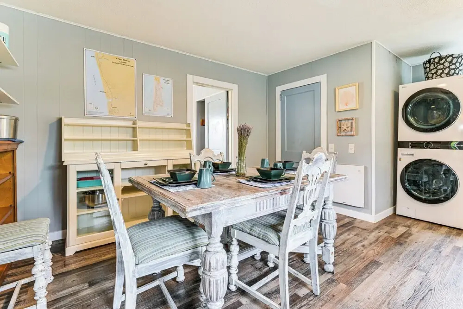 Walk to Beach: Charming Home - 3 Mi to Seabrook