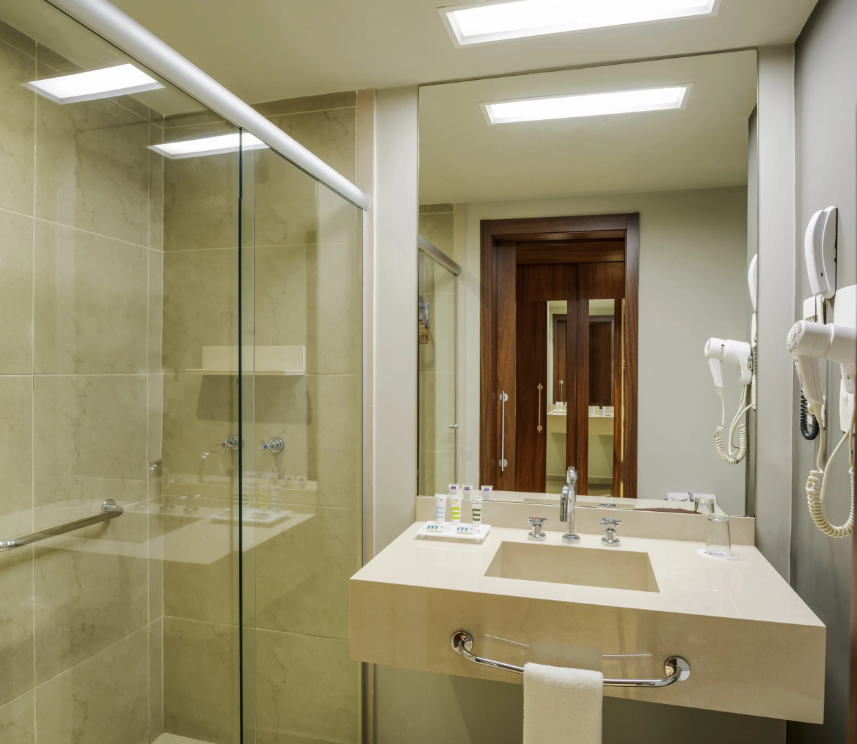 Hotel Cassino Tower Curitiba Aeroporto By Nacional Inn