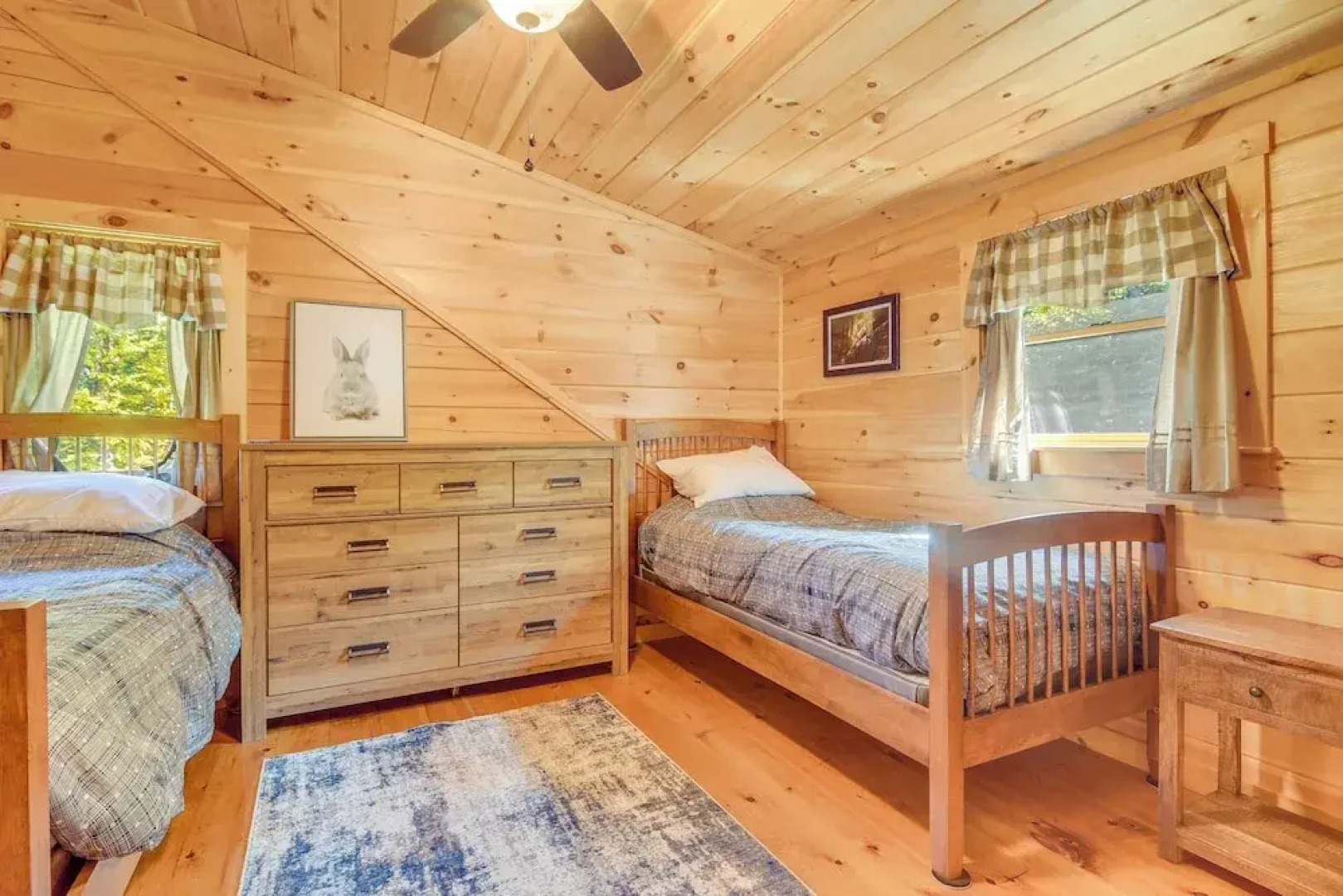 Scenic Franconia Cabin ~ 6 Mi to Cannon Mountain!