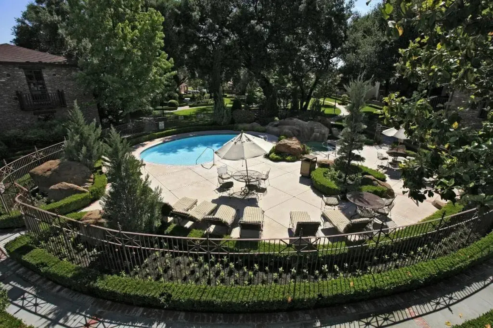 The Piccolo at Paso Robles Inn