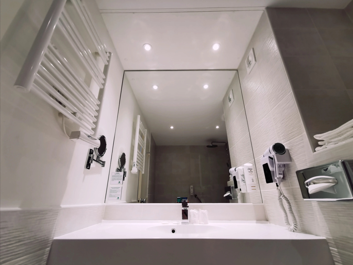 Holiday Inn Calais-Coquelles by IHG