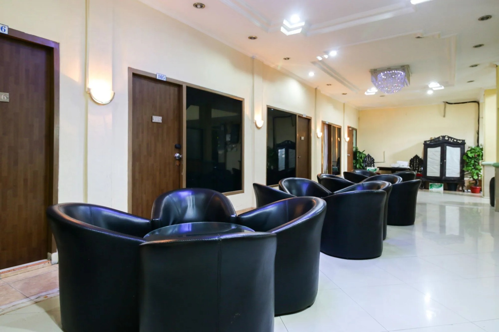 Mariani International Hotel