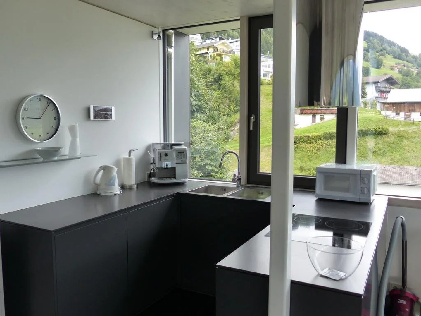 Glas House - Design Holiday Home