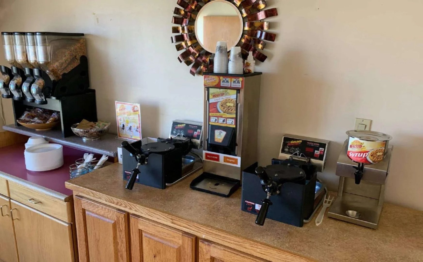 Econo Lodge Inn & Suites Winnemucca