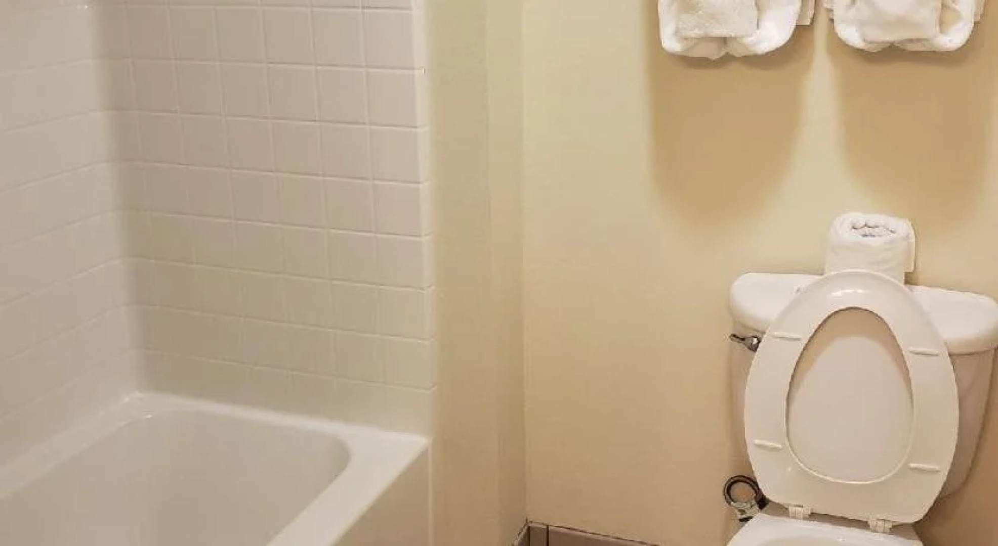 Cody Legacy Inn & Suites