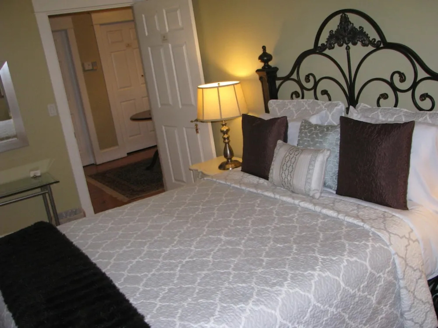 Clyde Hall Bed and Breakfast