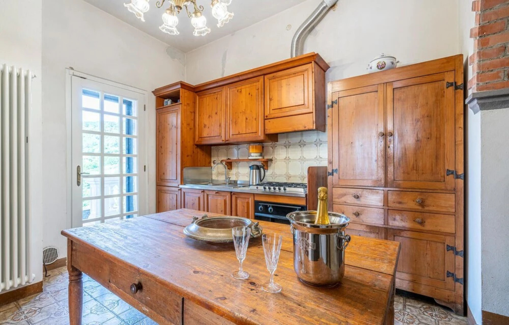 Amazing Home in Pescia With 3 Bedrooms, Jacuzzi and Wifi