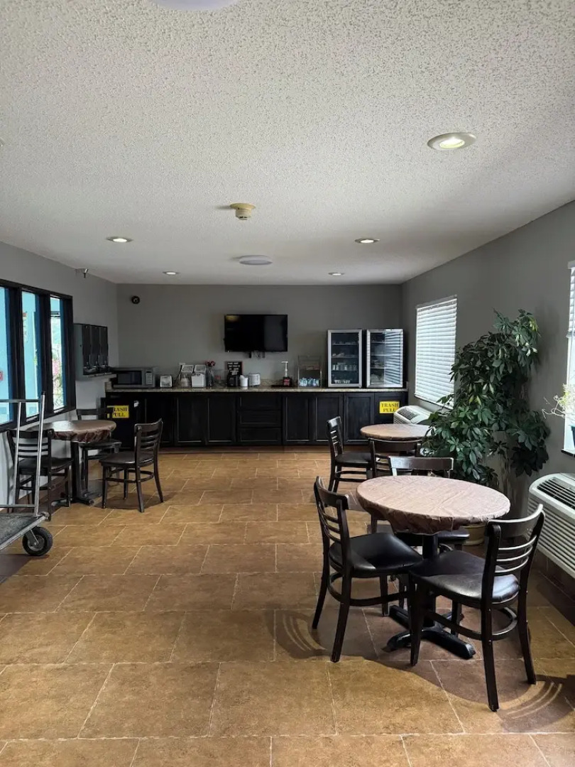 Super 8 Campbellsville KY