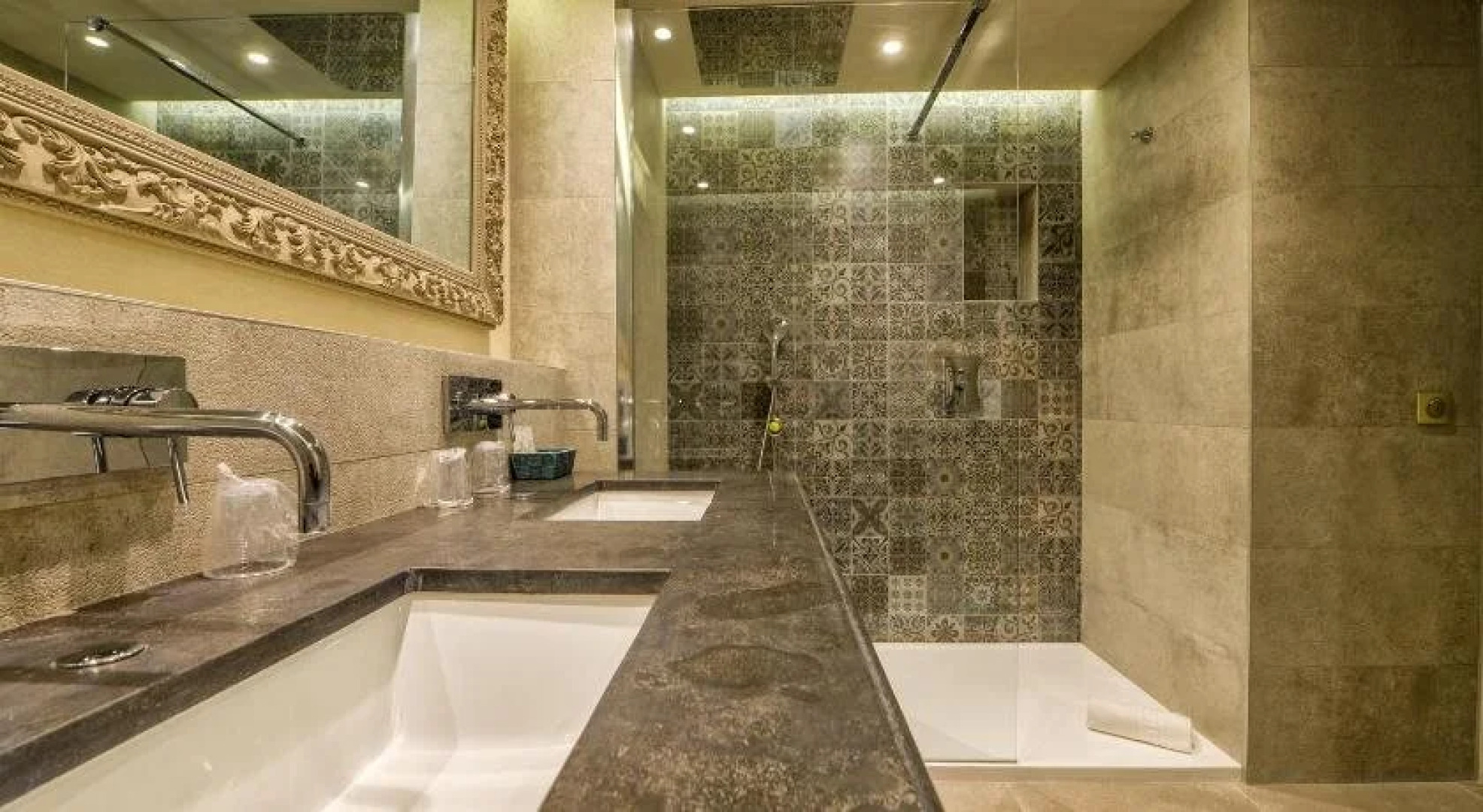 Nouvel Hôtel du Commerce