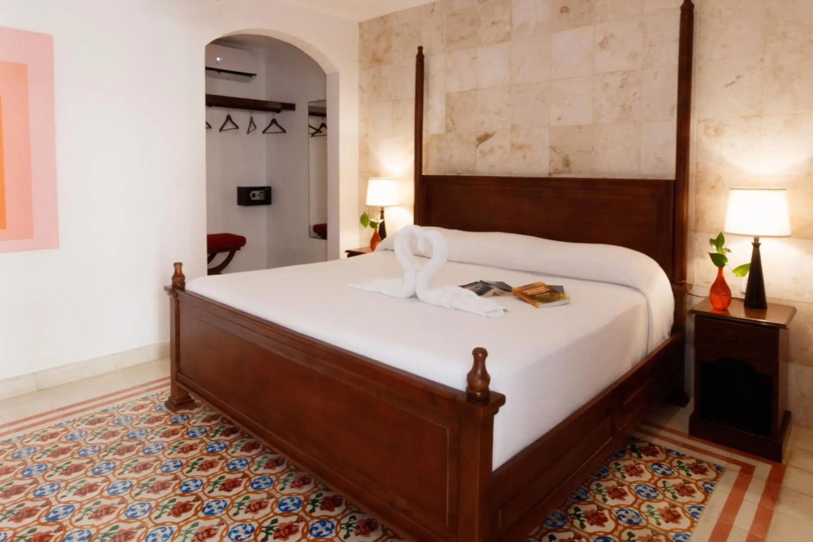 La Aurora Hotel Colonial