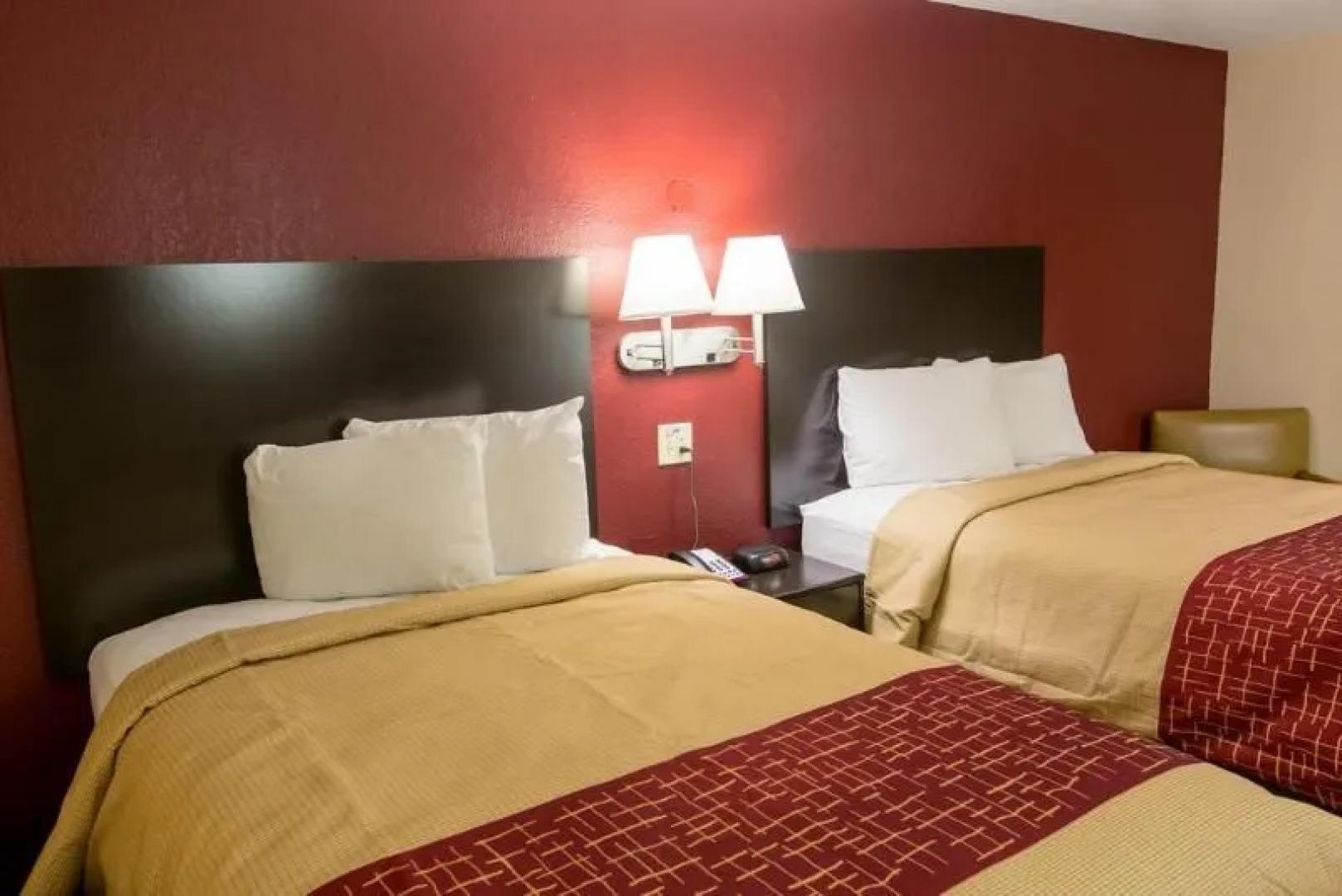 Red Roof Inn & Suites Ocala