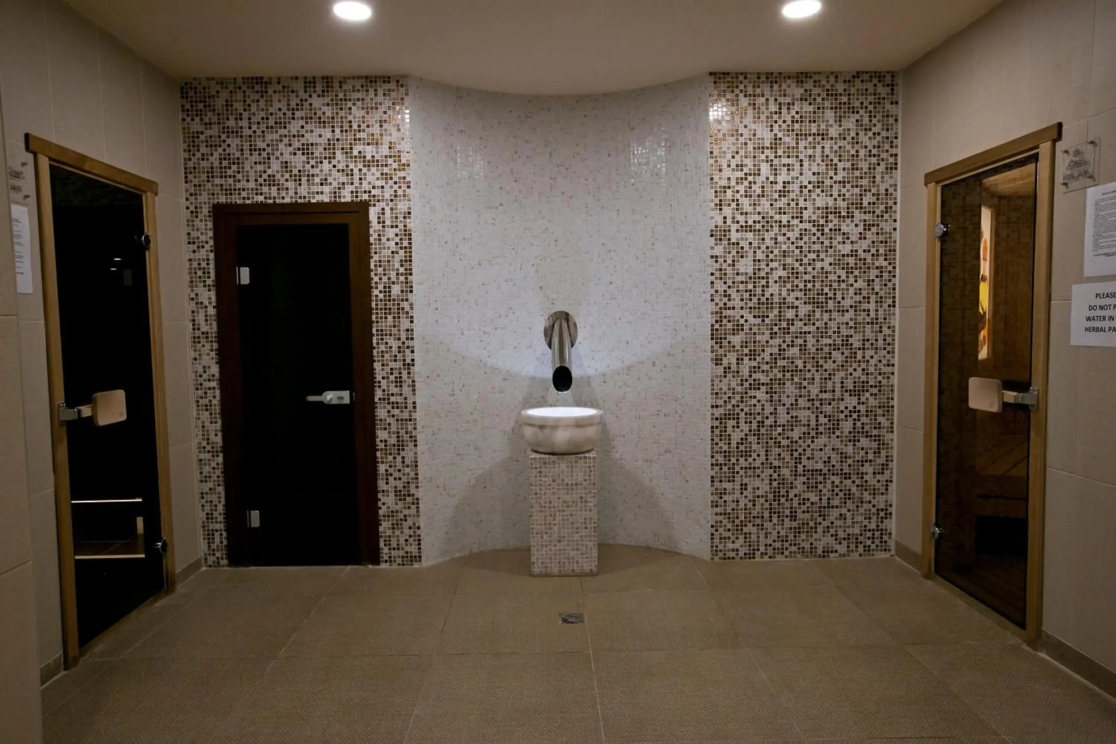 Royal Grand Hotel & SPA