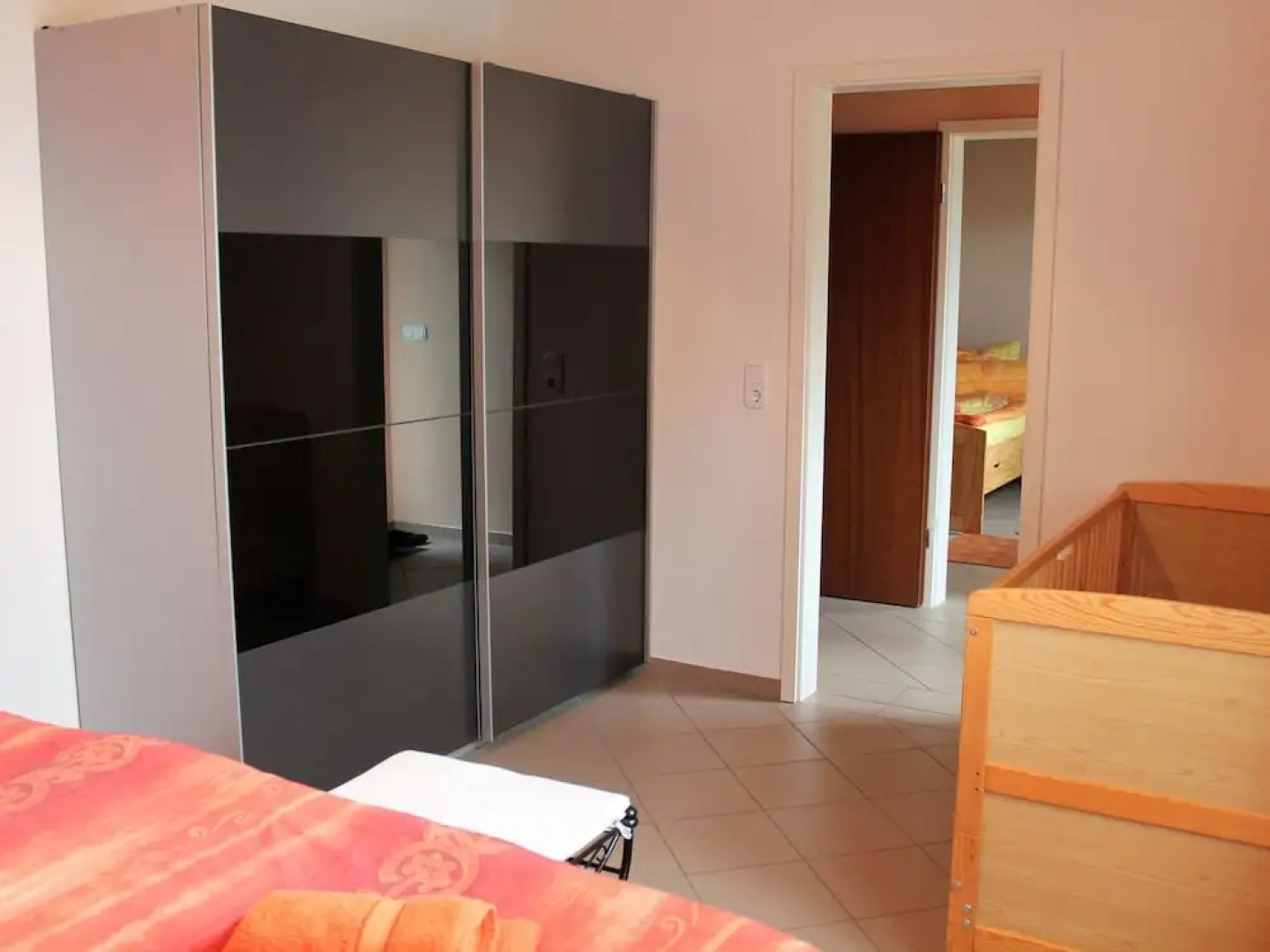 Cozy Holiday Home in Dorf Gutow near Sea