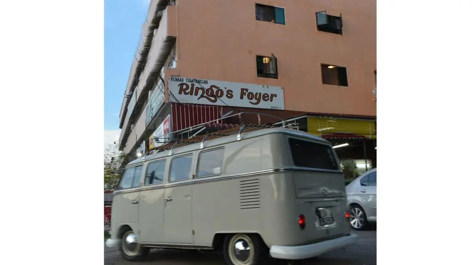 Ringo's Foyer Guest House - Hostel