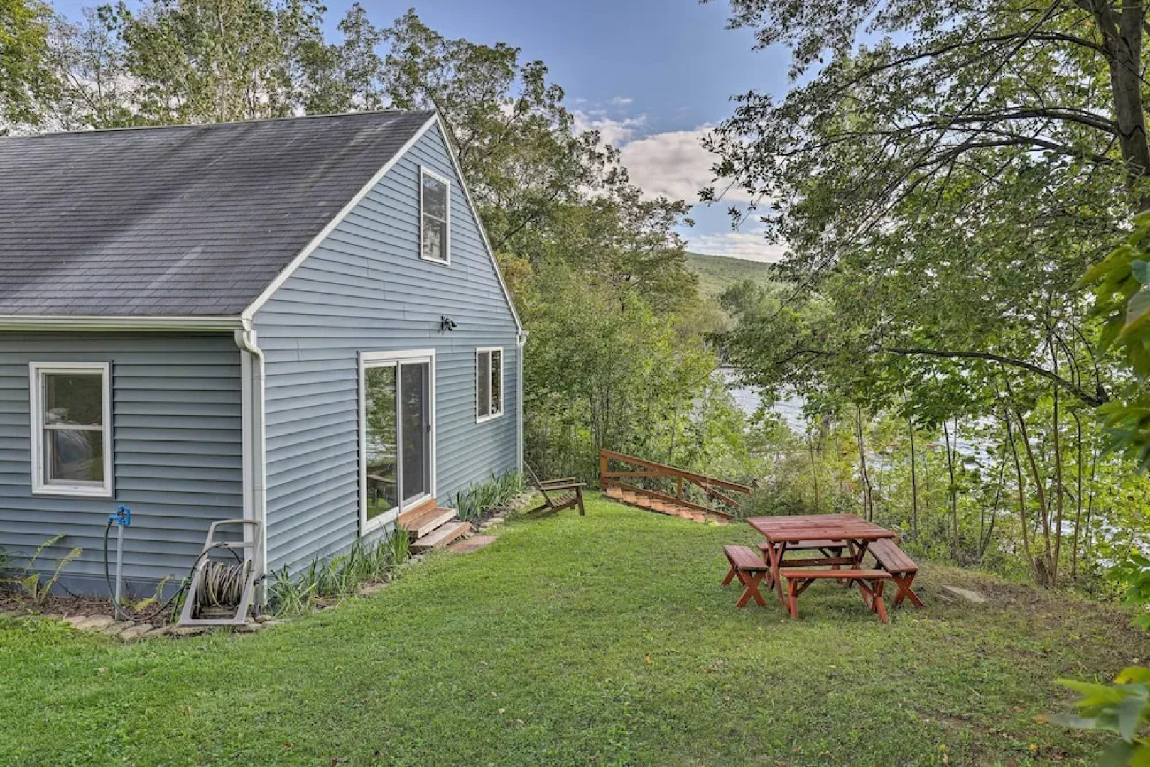'aunt Al's Place' Home on Canandaigua Lake w/ Deck