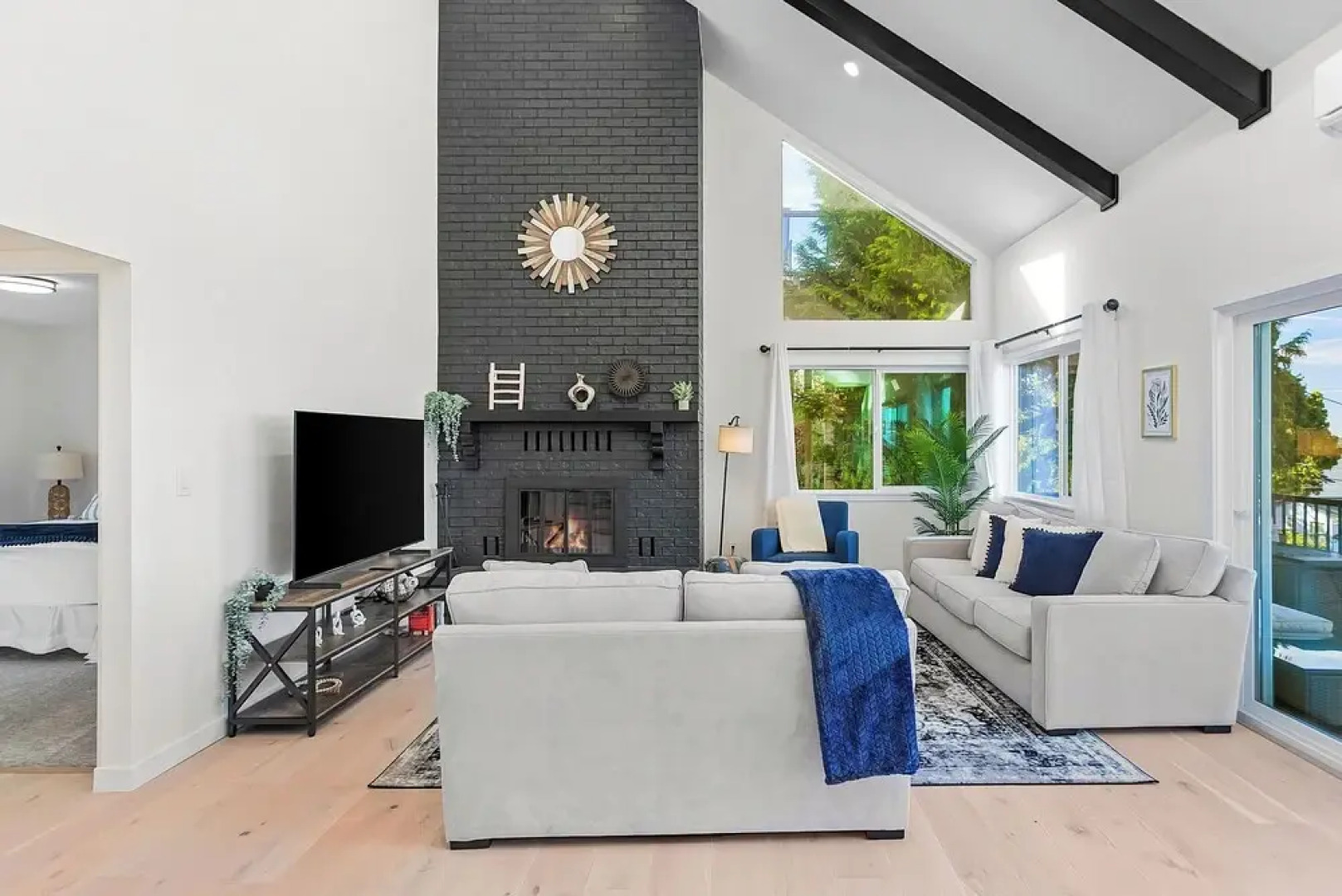 Peaceful Island Getaway Port Susan views