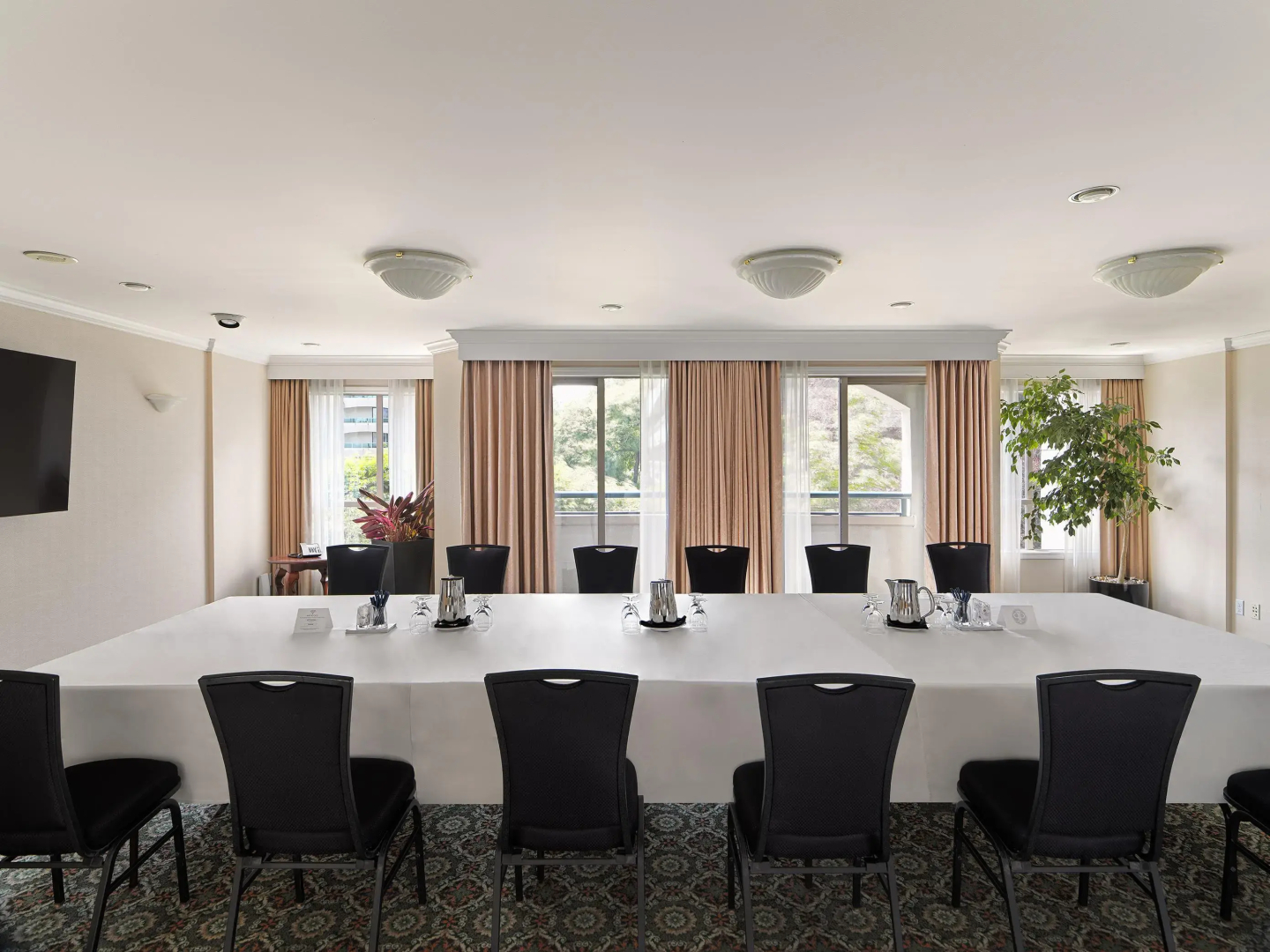 Hotel Grand Pacific