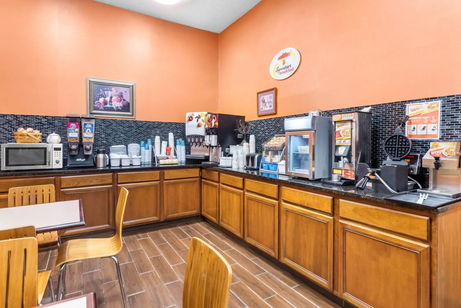 Super 8 by Wyndham Bellefontaine