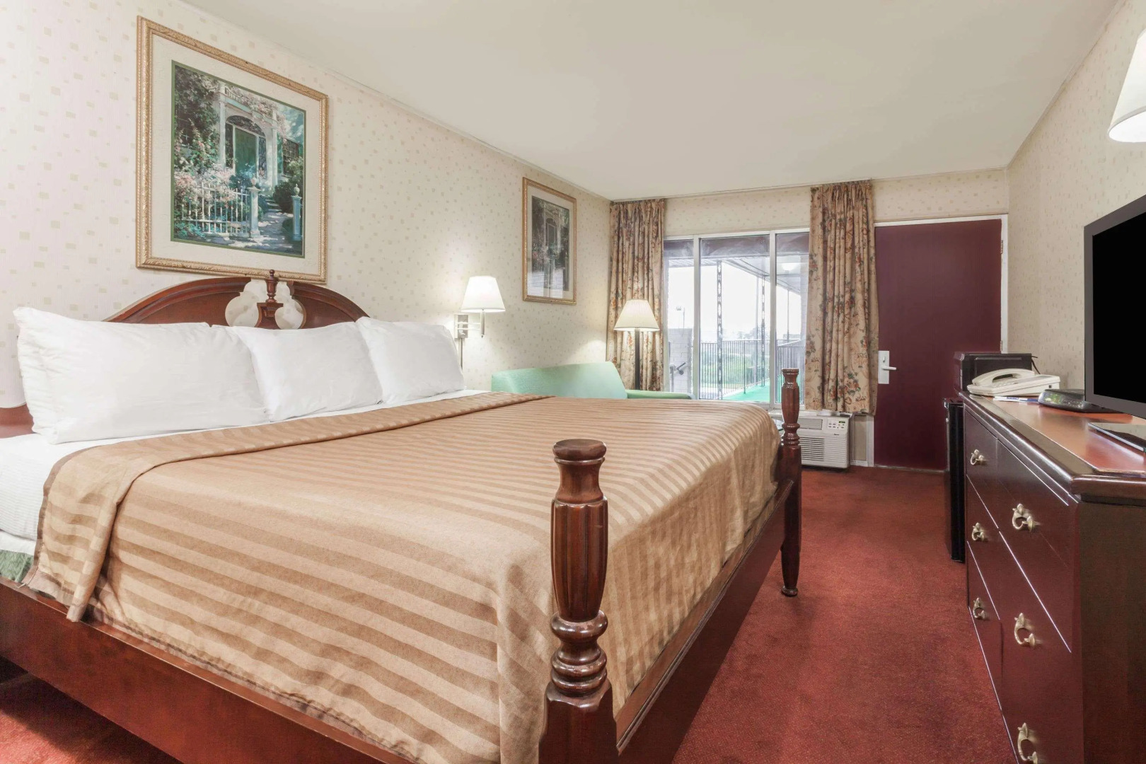 Travelodge by Wyndham Seymour