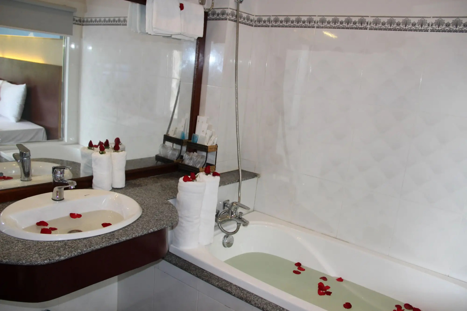 GM Doc Let Beach Resort & Spa