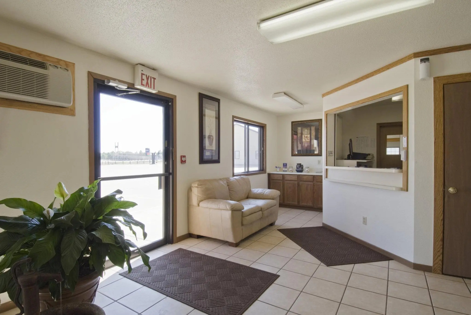 Americas Best Value Inn Kadoka