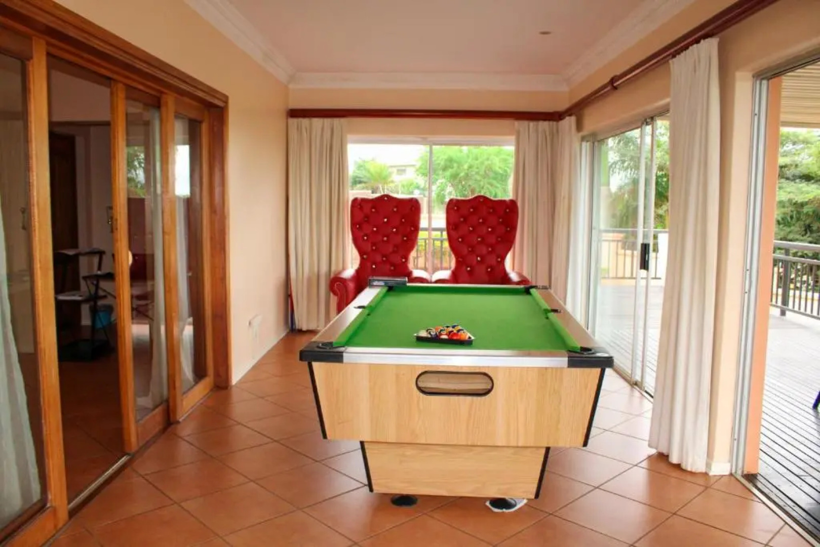 Seaview Executive Guest House