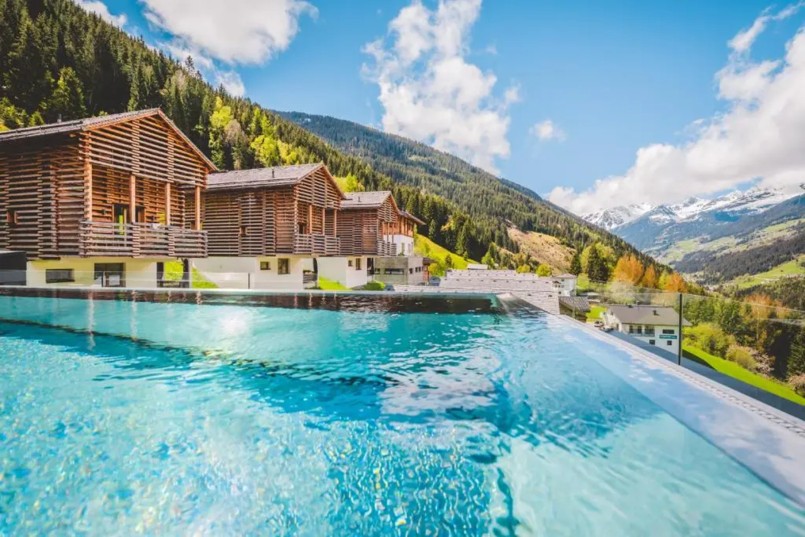 Boutique Hotel Und Chalets Bergwiesenglück