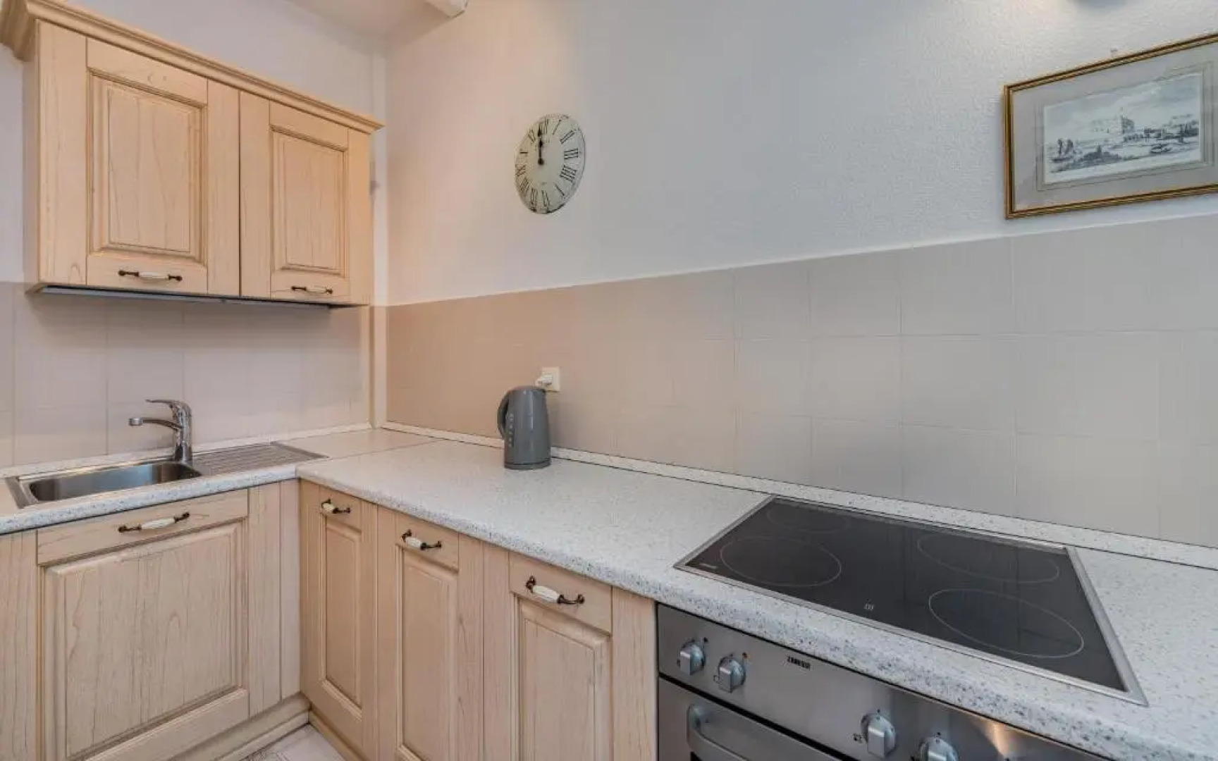 Garden Village Hotel