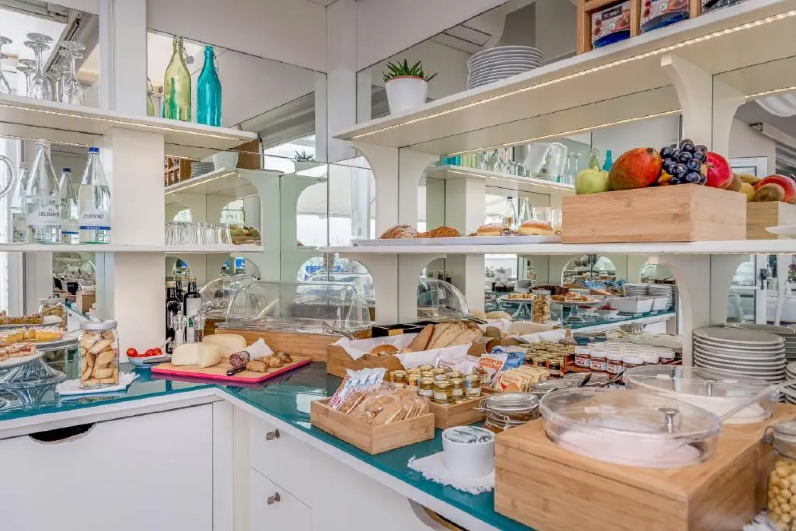 Trampolines Suite Hotel