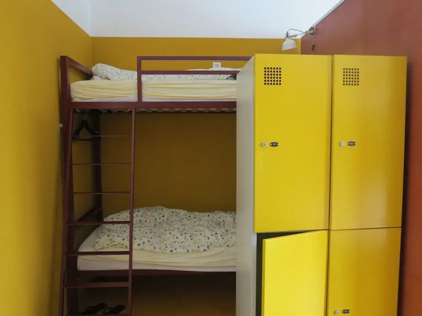 Basel Backpack - Urban Hostel Culture