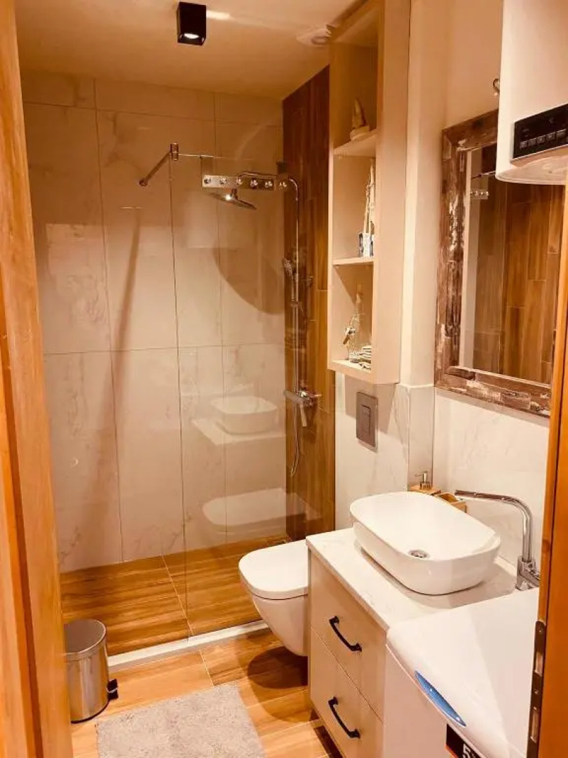 ADA BEACH HOUSE mit Wasserzugang