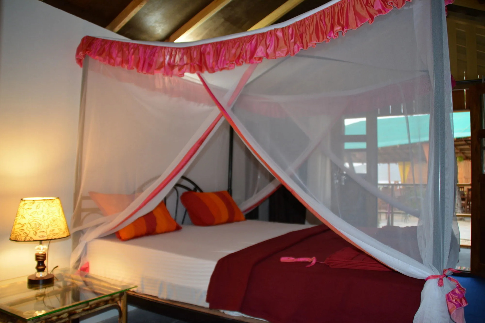 Roundcube Beach Bungalows